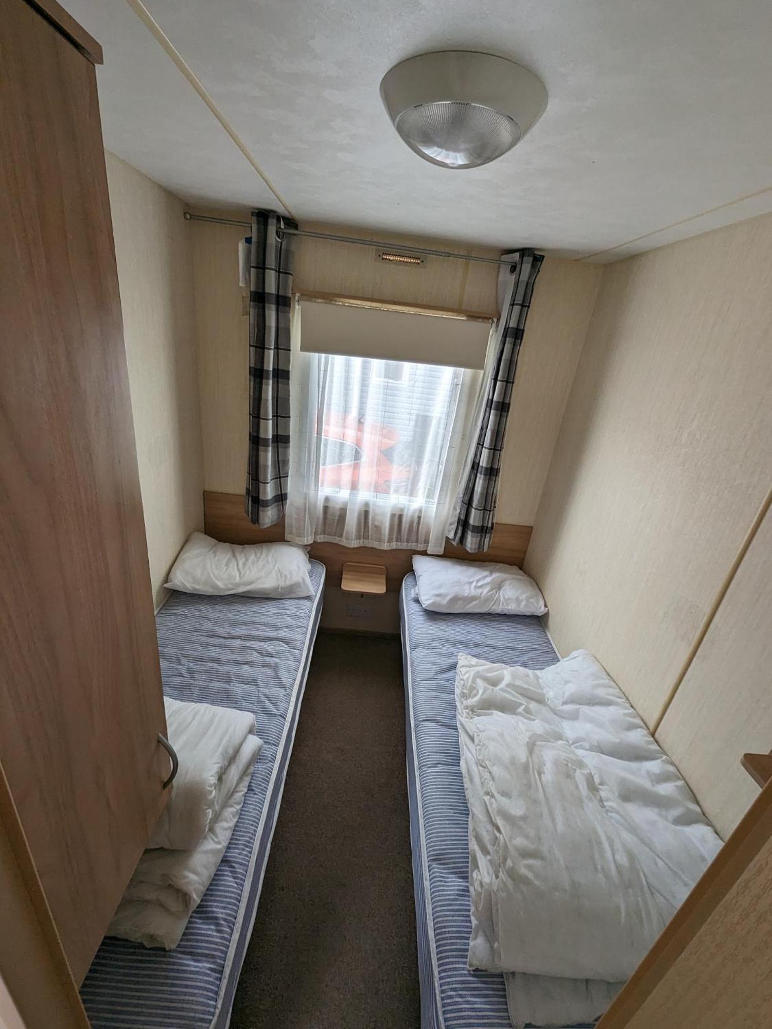3 Bedroom Caravan, Sleeps 8 Lyons Lido Beach เพรสตาติน ภายนอก รูปภาพ